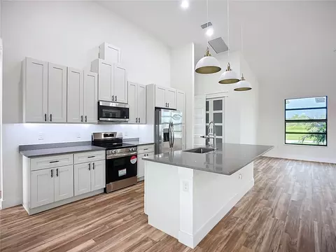 Kitchen - 15 Heave Ln, Placida, FL 33946 photo 3 of 9
