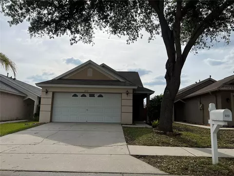 6051 White Sails Dr, Wesley Chapel, FL 33545