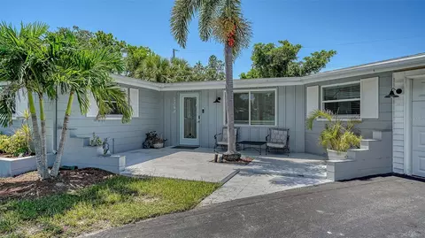 7348 Phillips St, Sarasota, FL 34243
