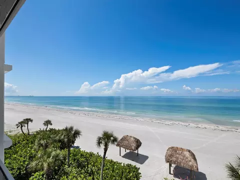 1511 Gulf Of Mexico Dr #302, Longboat Key, FL 34228