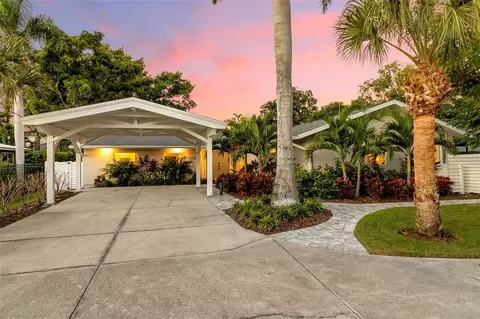 1621 Pine Bay Dr, Sarasota, FL 34231