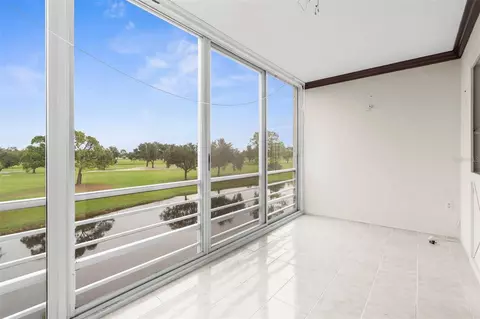 7461 W Country Club Dr N #310, Sarasota, FL 34243