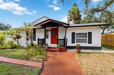 2635 Arnold St, Sarasota, FL 34231