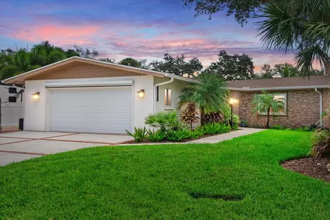 7535 Cove Ter, Sarasota, FL 34231