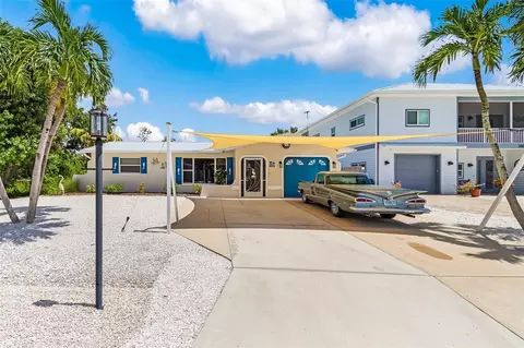 2368 Date St, Saint James City, FL 33956