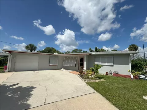 460 Adams Ct NW, Port Charlotte, FL 33952