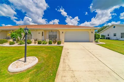 1817 Adrean Pl, Sun City Center, FL 33573