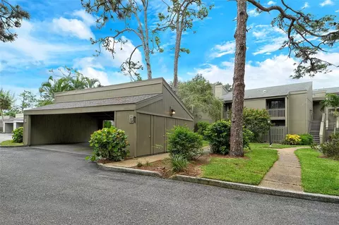 111 Woodland Pl, Osprey, FL 34229