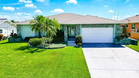 4904 Commonwealth Rd, Palmetto, FL 34221