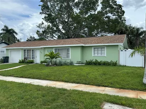 1836 1st Ave E, Bradenton, FL 34208