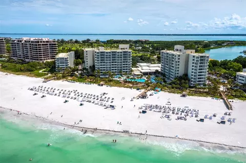 210 Sands Point Rd #2405, Longboat Key, FL 34228