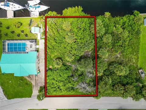 18326 Van Nuys Cir, Port Charlotte, FL 33948
