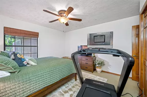 Bedroom - 9206 65th Ave E, Bradenton, FL 34202 photo 8 of 12