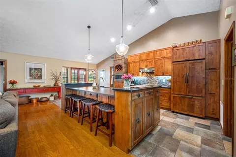 Kitchen - 9206 65th Ave E, Bradenton, FL 34202 photo 1 of 6