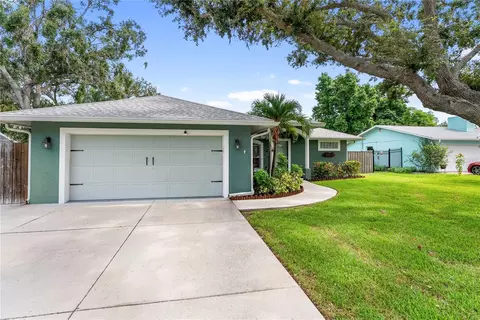 4940 Habana Dr, Sarasota, FL 34235