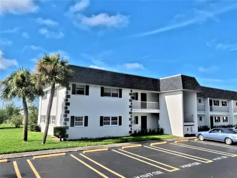 302 47th Avenue Dr W #117, Bradenton, FL 34207