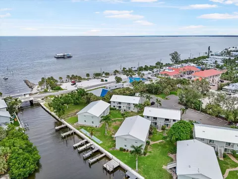 522 Pine Ave #1A, Anna Maria, FL 34216