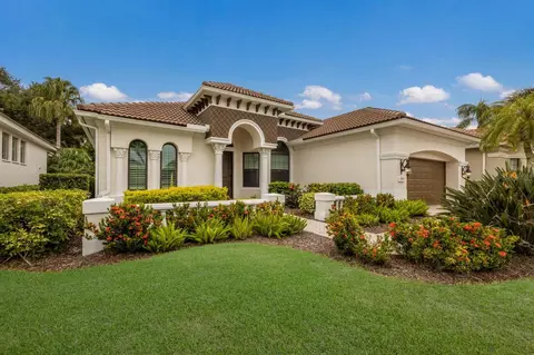 7180 Whitemarsh Cir, Lakewood Ranch, FL 34202