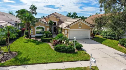 6730 Virginia Xing, University Park, FL 34201
