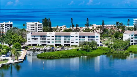 4500 Gulf Of Mexico Dr #202, Longboat Key, FL 34228