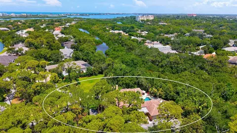 422 Blue Garden Ln, Osprey, FL 34229