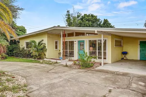 2845 Wood St, Sarasota, FL 34237
