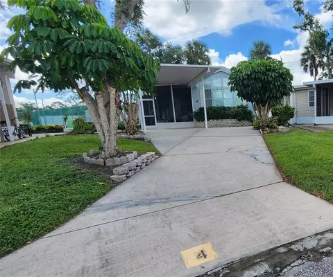 3333 26th Ave E #4, Bradenton, FL 34208