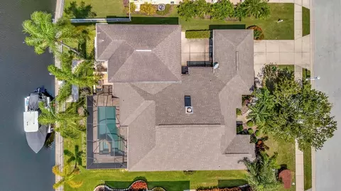 4735 Halyard Dr, Bradenton, FL 34208