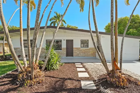 5619 New York Ave, Sarasota, FL 34231