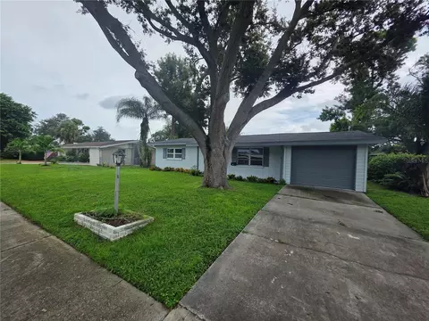 4461 Maceachen Blvd, Sarasota, FL 34233