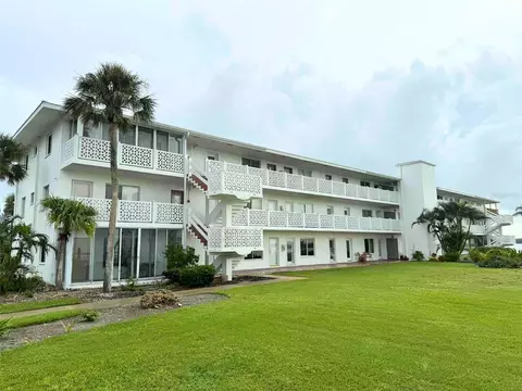 765 John Ringling Blvd #32, Sarasota, FL 34236