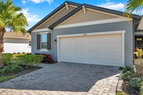 3747 Laughing Dove Ave, Sun City Center, FL 33573