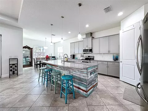Kitchen - 309 167th Blvd E, Bradenton, FL 34212 photo 2 of 5