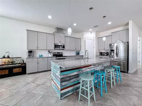Kitchen - 309 167th Blvd E, Bradenton, FL 34212 photo 3 of 5