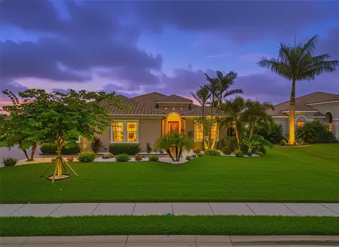 Exterior - 309 167th Blvd E, Bradenton, FL 34212 photo 14 of 17