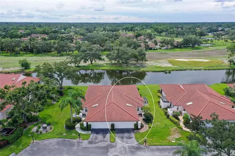 7340 Golf Pointe Cir, Sarasota, FL 34243