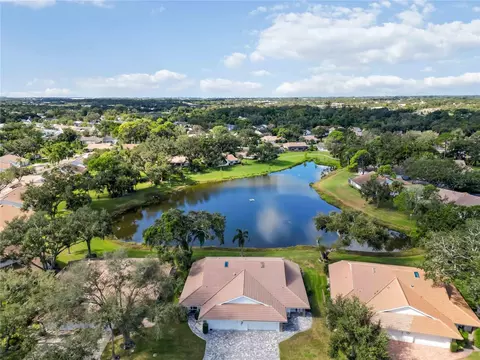 5812 Garden Lakes Dr, Bradenton, FL 34203