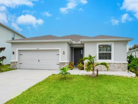 2092 Midnight Pearl Dr, Sarasota, FL 34240