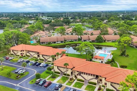5216 Lake Village Dr #71, Sarasota, FL 34235