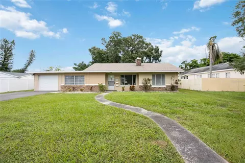 1415 26th St W #1, Bradenton, FL 34205