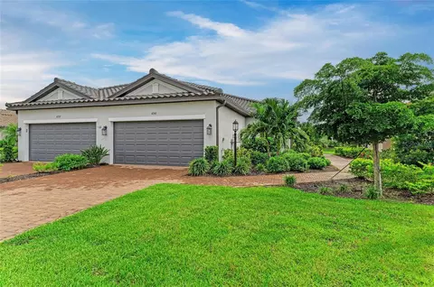 4741 Tortona Ct, Bradenton, FL 34211