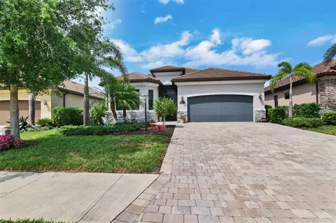 17601 Hickok Belt Loop, Bradenton, FL 34211