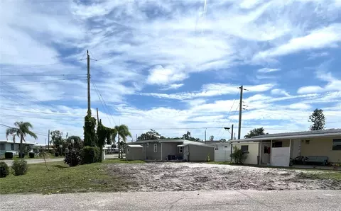 6903 E Bayou Ln, Bradenton, FL 34207