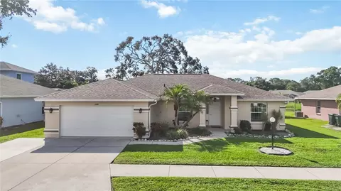 2400 Appaloosa Cir, Sarasota, FL 34240