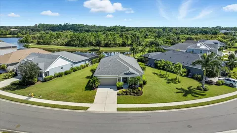 7031 White Willow Ct, Sarasota, FL 34243
