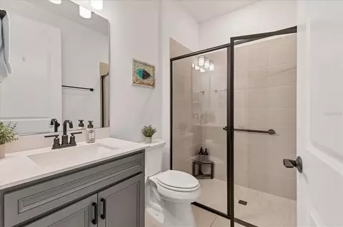 Bath - 10622 Wynward Way, Parrish, FL 34219 photo 3 of 4
