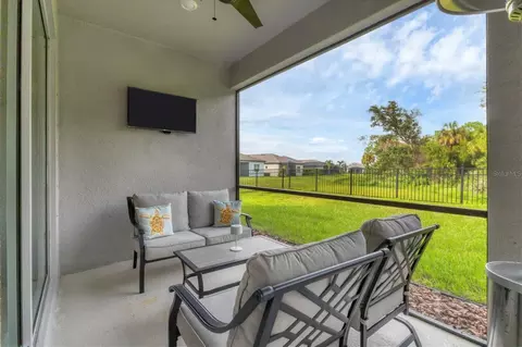Exterior - 10622 Wynward Way, Parrish, FL 34219 photo 5 of 15