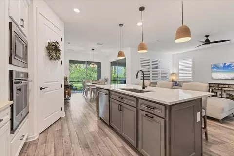 Kitchen - 10622 Wynward Way, Parrish, FL 34219 photo 3 of 5