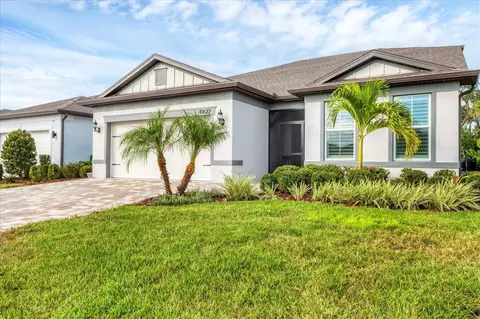 Exterior - 10622 Wynward Way, Parrish, FL 34219 photo 4 of 15