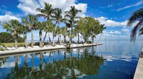4976 Gulf Of Mexico Dr #VILLA 18, Longboat Key, FL 34228